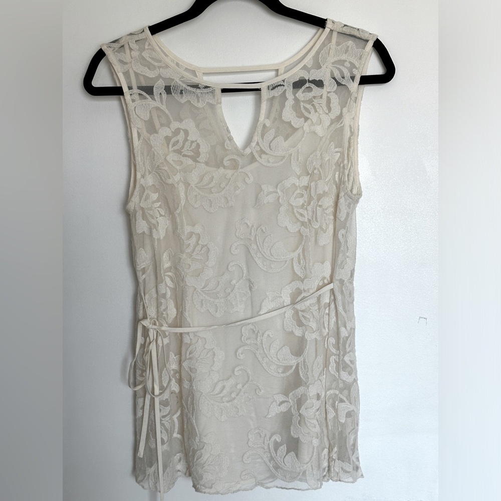 HOLLISTER cream lace top - Size Small - NWT